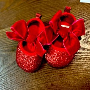 Red baby glitter shoes ❤️